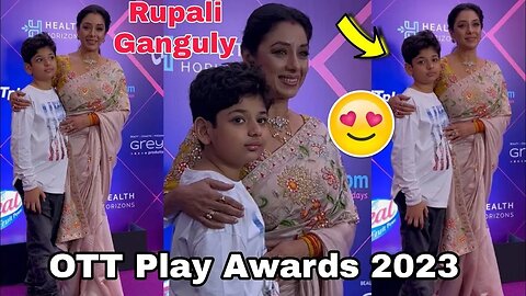 Rupali Ganguly Awarded at OTT Play Change Makers Award 2023 | Anupama Looking Beautiful with Trophy