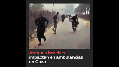 Palestinos huyen de ataques israelíes que impactan cerca de ambulancias en Gaza