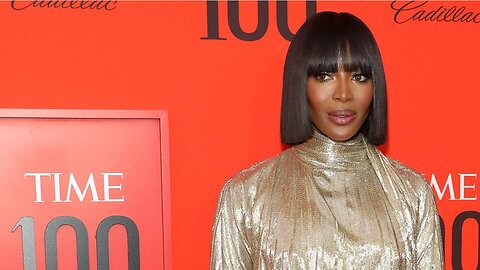 Supermodel Naomi Campbell's Airplane Routine