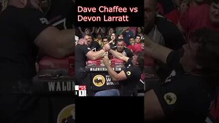 Dave Chaffee forces Devon Larratt in the Kings Move