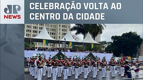 Desfile no RJ é marcado por discussão, polêmica e vai parar na Justiça