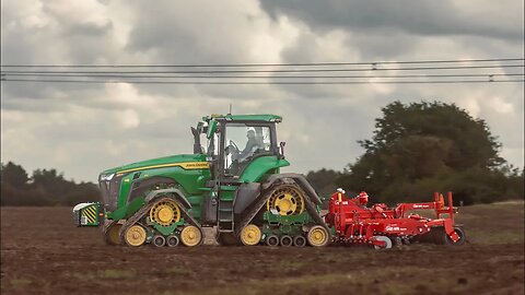 John Deere 8RX 410 HE-VA Stealth cultivator