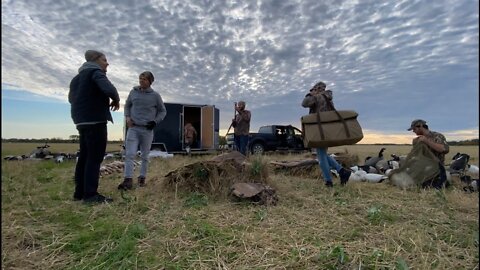 Mix-bag Waterfowl Hunt in Western Manitoba