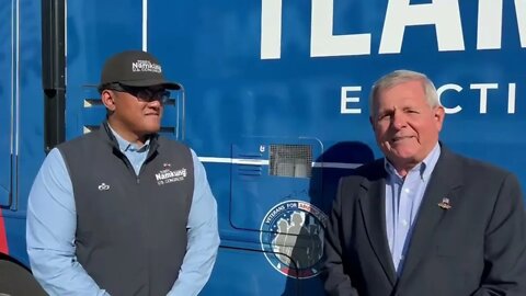 ADMIRAL KUBIC with TERRY NAMKUNG at TRUMP BUS TOUR Veterans For America First 10-21-22