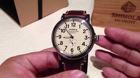 Shinola Runwell 47mm cream dial Detroit built watch unboxing and review