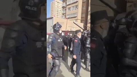Exclusivo imagens de protestos na China Xinjiang Xangai e Wuhan
