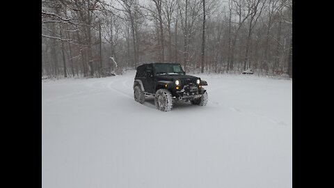 Off-roading in the snow at Sleepy Creek WV