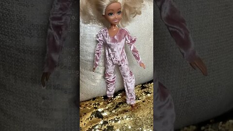 New Barbie Pajamas Dad Sewed for Daughter #diy #dadlife #barbieplay