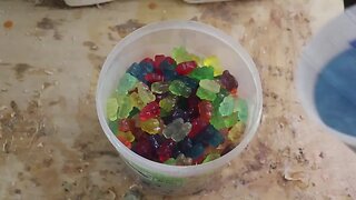 What Happens When You Mix Gummy Bears and Resin?? *major fail*
