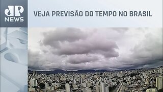 Calor e temporais de verão pelo país nesta segunda-feira (23)