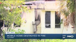 Mobile home destroyed fire in Fort Myers