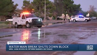 Chandler water break causes flooding and closures near Alma School and Knox roads