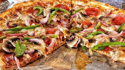 Exploring the Irresistible Flavors of J. Del's Pizza: A Slice of Culinary Delight!