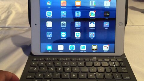 Logitech Ultrathin velvet touch gray bluetooth keyboard folio for iPad mini case review