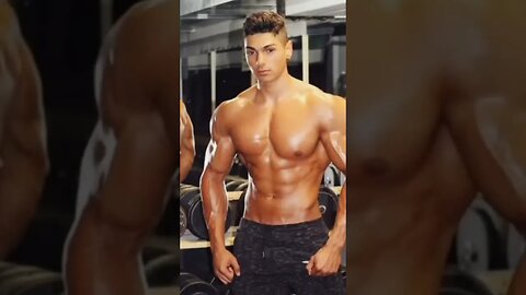 TRANSFORMAÇÃO IMPRESSIONANTE DO ANDREI DEIU MENS PHYSIQUE PRO | BODYFITLIONS