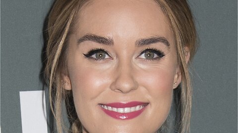 Lauren Conrad Shares Winged Eyeliner How-To