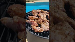 EASY CHICKEN WINGS ON THE BADGER BARREL SMOKER /BBQ