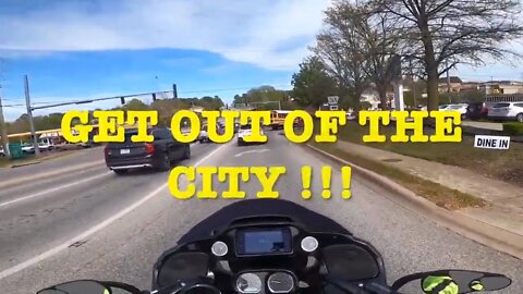 How to Escape the city on a Motorcycle!