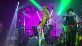 Starcrawler in Austin song Toy Teenager, Used to know