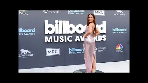 Anitta Billboard Music Awards 2022 - Tapete Vermelho #anitta #billboard