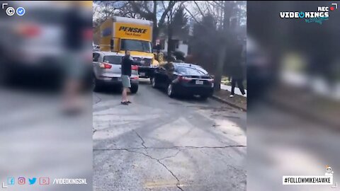WATCH: Driver stops an armed man with a HUG in Georgia!