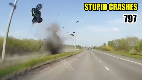 Stupid driving mistakes 797 June 2023 English subtitles