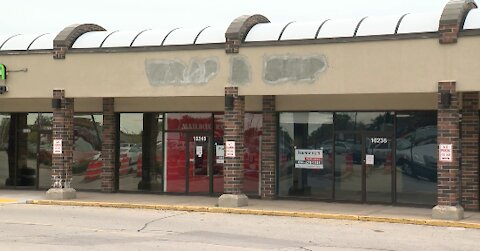West Allis packing and shipping business closes, people's products never make it to destination