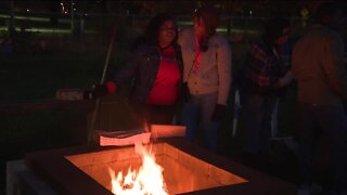 Global Wave of Light ceremony held in Milwaukee to honor families grieving pregnancy, infant loss