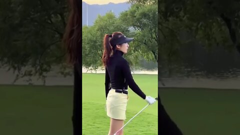 Hot Chinese Girl Drives, Chips And Putts