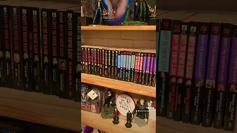 My entire Buffy the Vampire Slayer & Angel book collection so far… 📚 #shorts #books #buffy #vampire