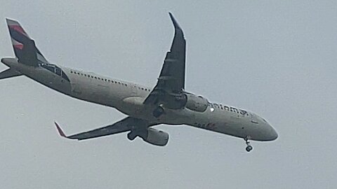 Airbus A321 PT-XPN coming from Brasília to Fortaleza