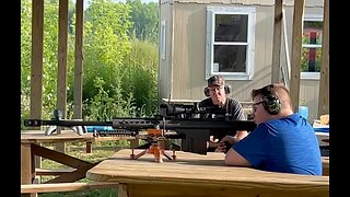 Kid shoots a Barrett in 50 bmg and handles it like a pro.