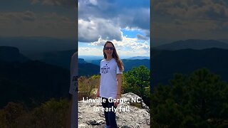 Linville Gorge in Early Fall hiking table rock trail. Gorgeous view in the southeast. #nature #fall