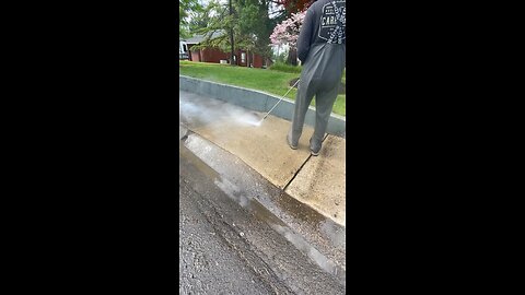 Pressure Washing In Oregon!