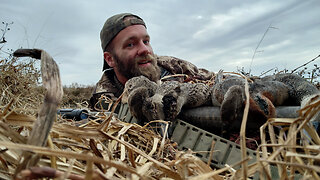 A Limit of Ducks From A Kayak On A Creek! || Iowa Duck Hunting!