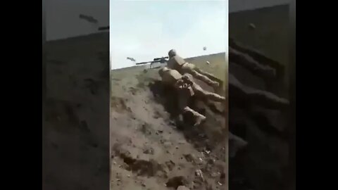 Ukrainian destroying a Russian tank with a FGM-148 Javelin during the battles at the eastern front!