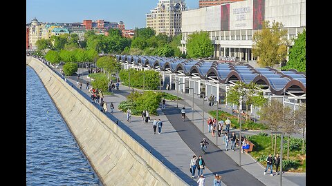 Moscow. Krymskaya embankment