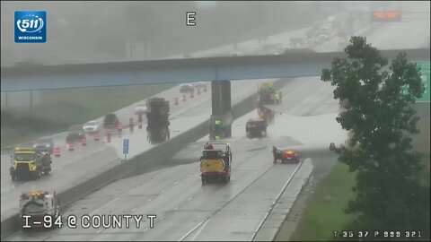 Snowplow clears I-94 flooding