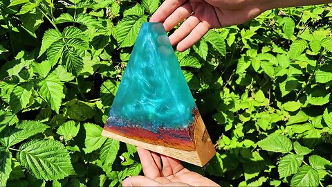 How to Make a Triangle Night Light with Epoxy