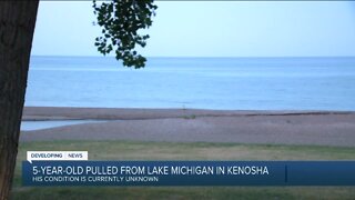 Child pulled from Lake Michigan, hospitalized after Kenosha dive team response