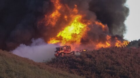 Firefighters Face Heat Wave As They Battle California Wildfires