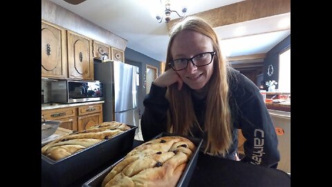 Cinnamon Raisin Swirl Bread