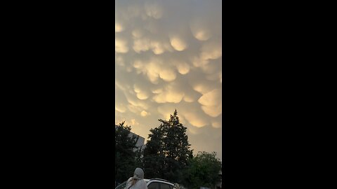 Mammatus cloud