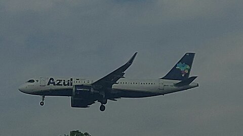 Airbus A320NEO PR-YRY e Airbus A320NEO PR-YYL ambos vindos de Campinas para Manaus