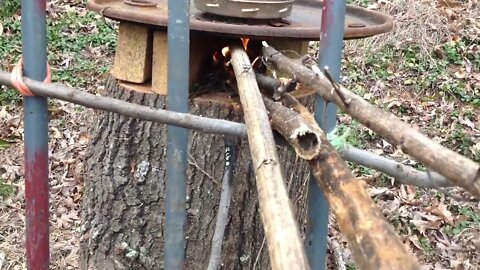 Most Simple Rocket Stove Design Gets You Started