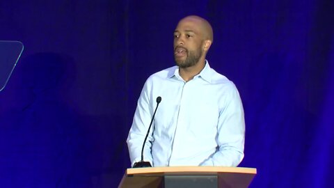 Mandela Barnes gives speech at state convention