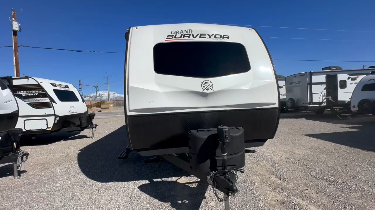 couples-travel-trailer-perfect-for-national-parks