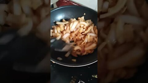 洋葱炒肉 Fried meat with onions