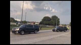 TRUMP❤️🇺🇸🥇IS MAN IN THE ARENA WITH HUGE MOTORCADE HEADS TO ATLANTA GEORGIA💙🇺🇸🛣️🚗🛻🚓🚑🚔⭐️