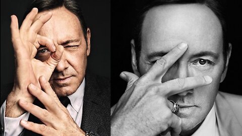 KEVIN SPACEY UNDER THE SPOTLIGHT!